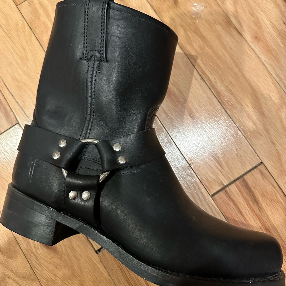 Frye 8R Harness Boots in Black (Men’s 10)